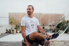 Load image into Gallery viewer, Ωραίο καιρό κάνει σήμερα | T-shirt