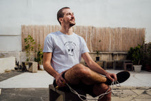 Load image into Gallery viewer, Ωραίο καιρό κάνει σήμερα | T-shirt