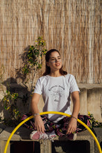 Load image into Gallery viewer, Έρχεστε συχνά εδώ; | T-shirt