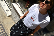 Load image into Gallery viewer, Η γάτα μου ξέρει | Crop top
